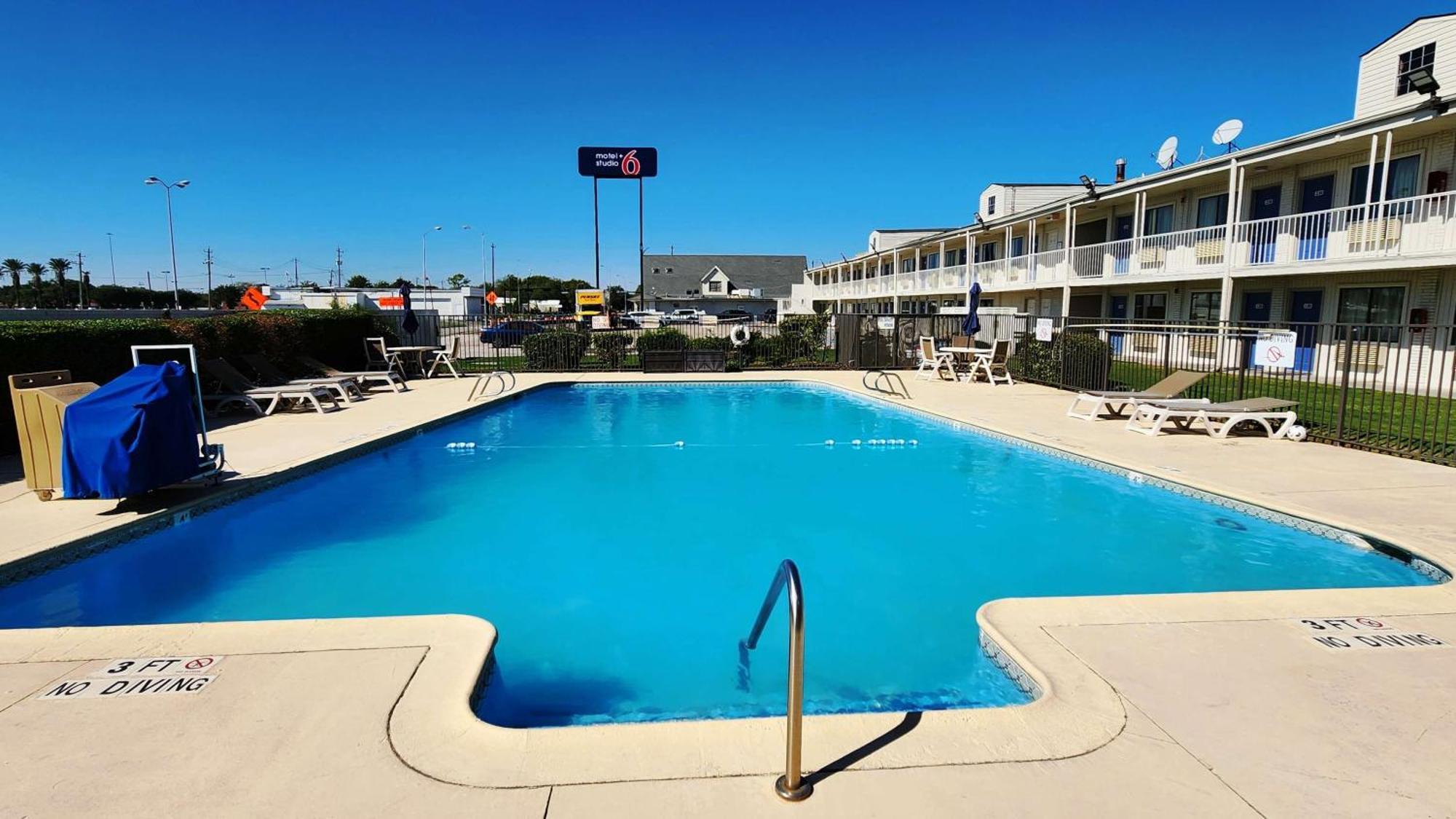 Motel 6-Webster, Tx - Houston - Nasa Lake Eksteriør billede