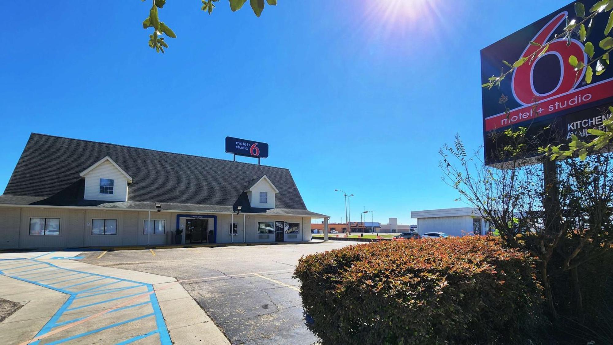 Motel 6-Webster, Tx - Houston - Nasa Lake Eksteriør billede